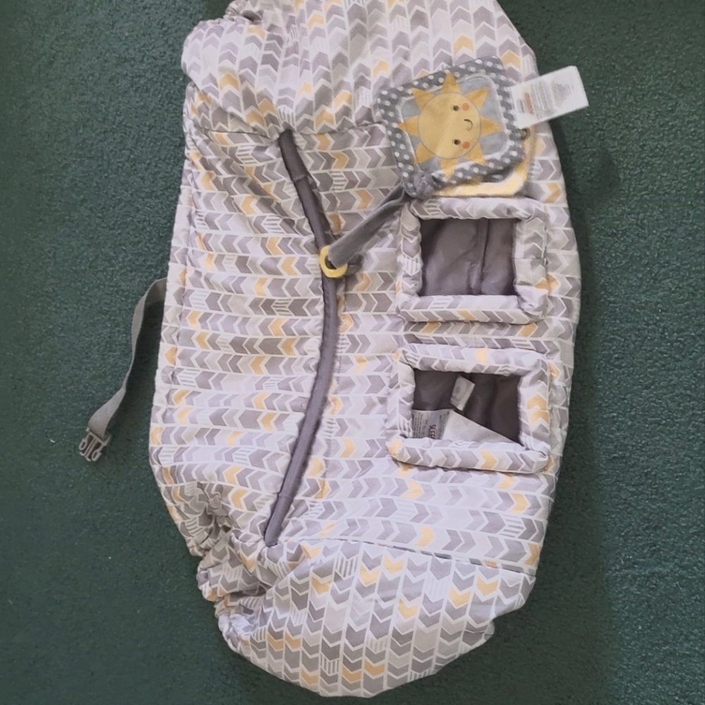 Boppy shopping cart cover used once!